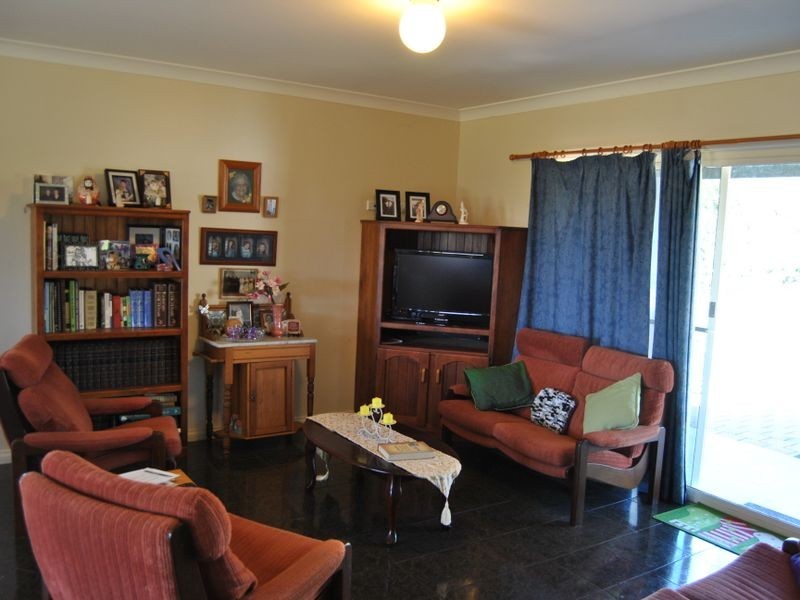 56 Hampton Court, Inverell NSW 2360