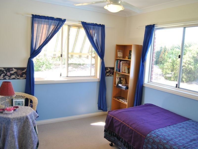 56 Hampton Court, Inverell NSW 2360