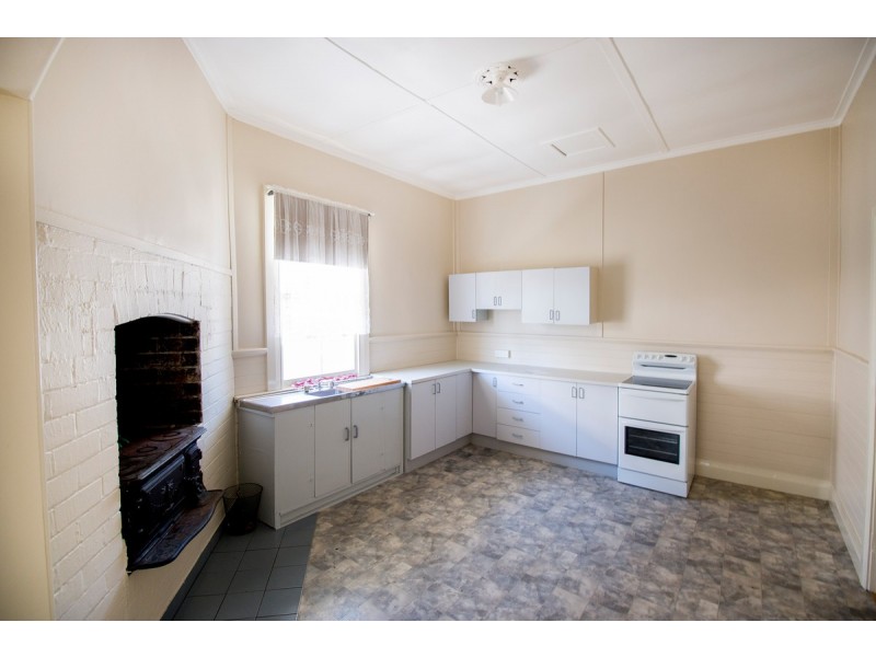 3 Jack Street, Inverell NSW 2360