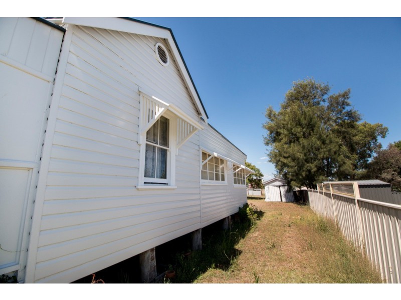 3 Jack Street, Inverell NSW 2360