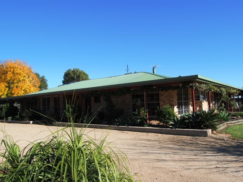 81 Roscrae Lane, Inverell NSW 2360