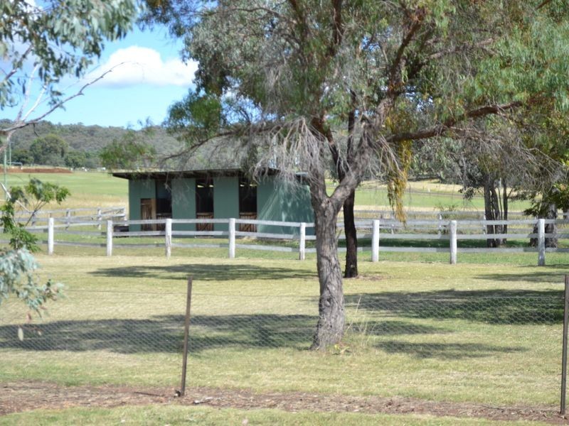 81 Roscrae Lane, Inverell NSW 2360