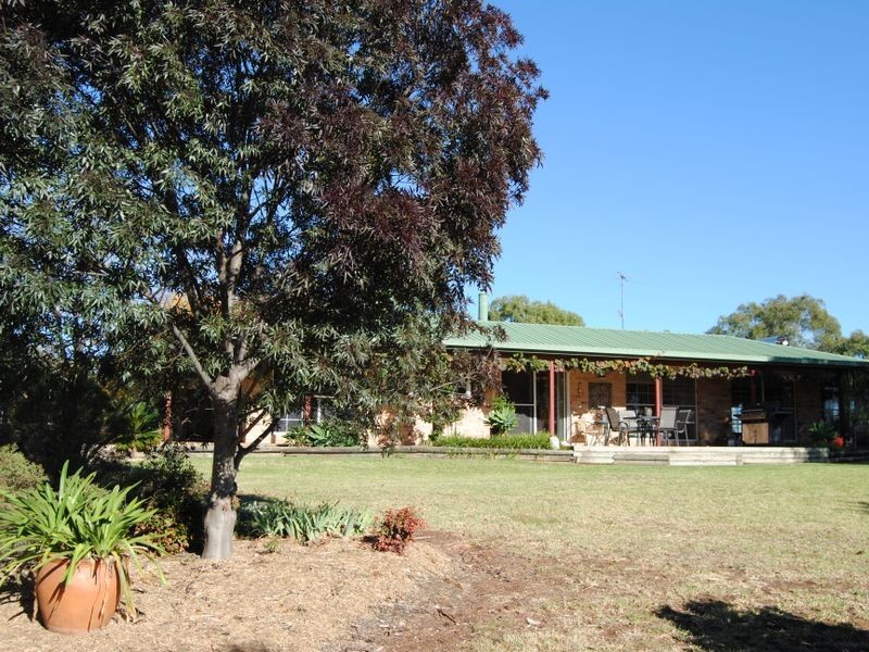 81 Roscrae Lane, Inverell NSW 2360
