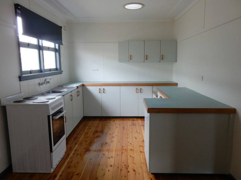 31 Swan Street, Inverell NSW 2360