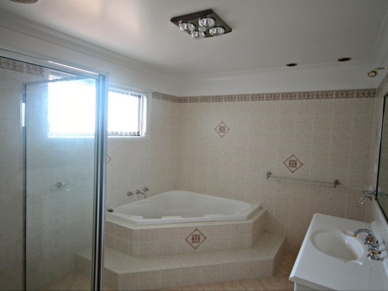 46 Gordon Street, Inverell NSW 2360