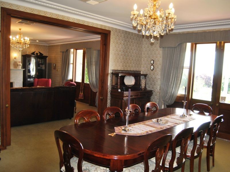 28 DeFraines Lane, Inverell NSW 2360