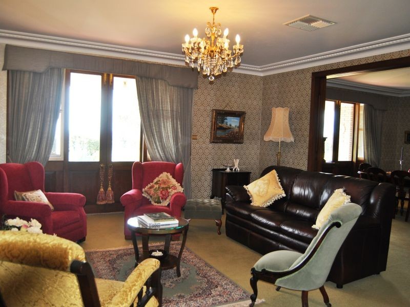 28 DeFraines Lane, Inverell NSW 2360