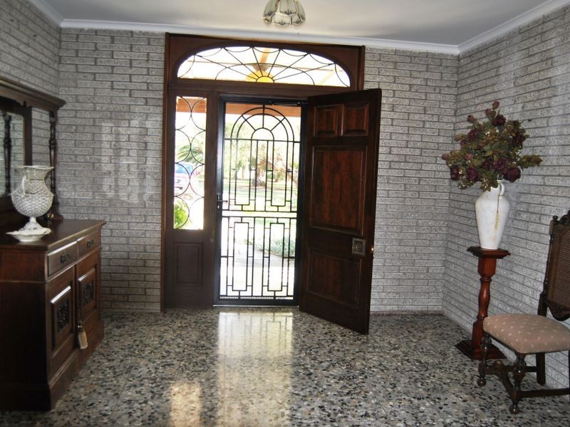 28 DeFraines Lane, Inverell NSW 2360