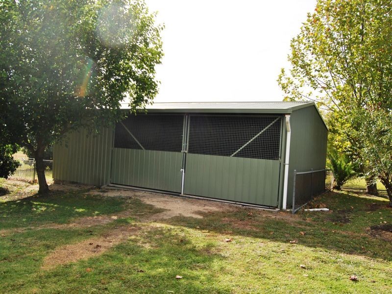 28 DeFraines Lane, Inverell NSW 2360