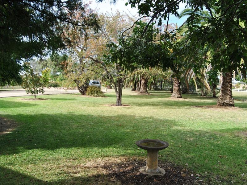 28 DeFraines Lane, Inverell NSW 2360