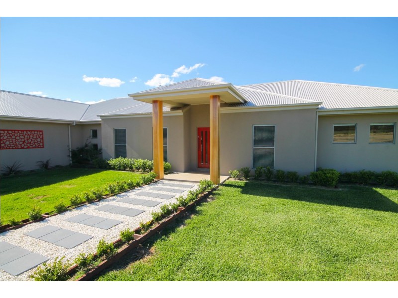 42 Dog Trap Lane, Inverell NSW 2360