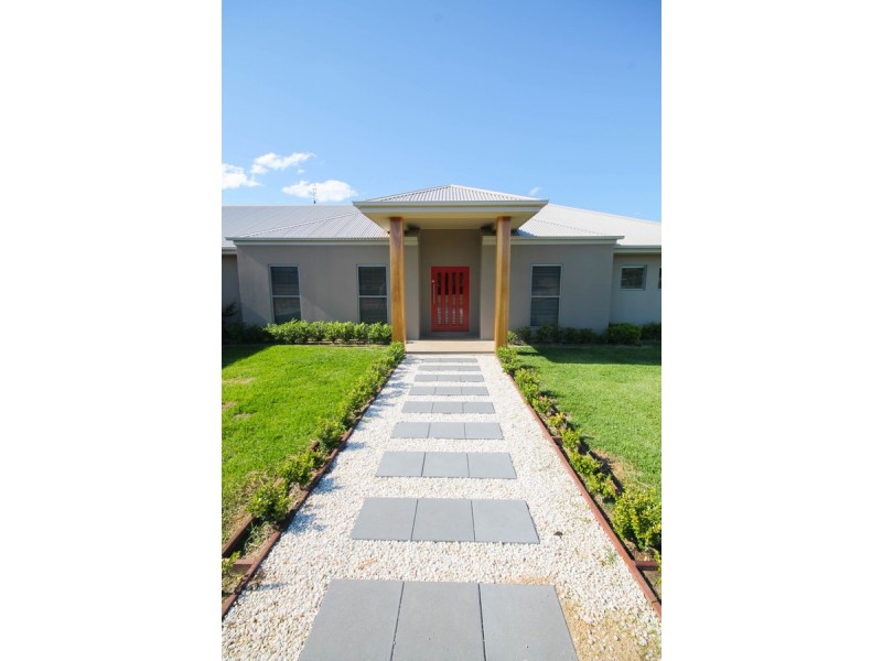42 Dog Trap Lane, Inverell NSW 2360