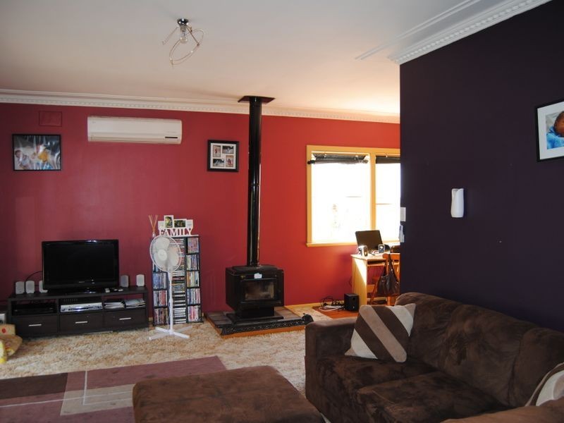 97 George Street, Inverell NSW 2360