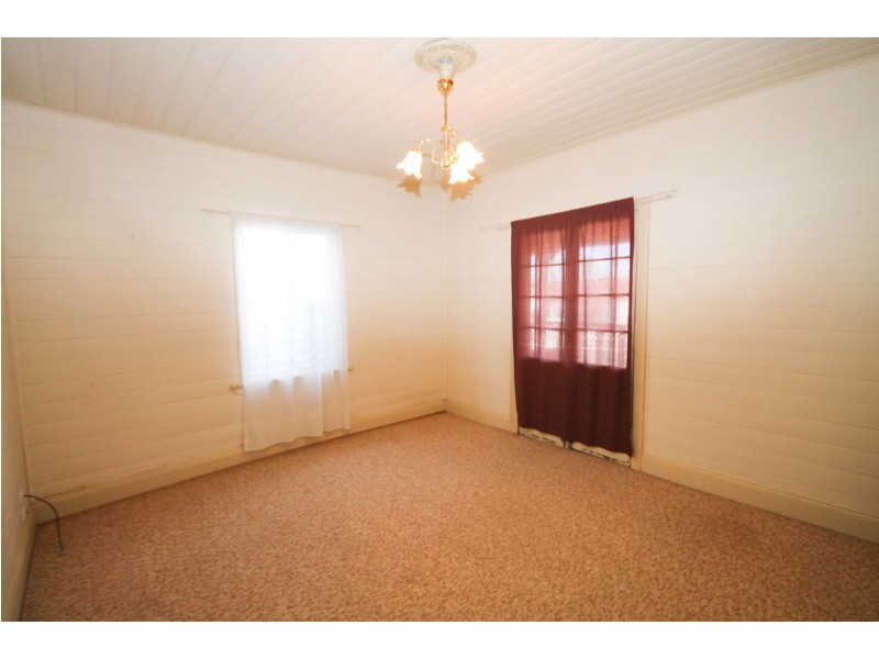 33 Urabatta Street, Inverell NSW 2360