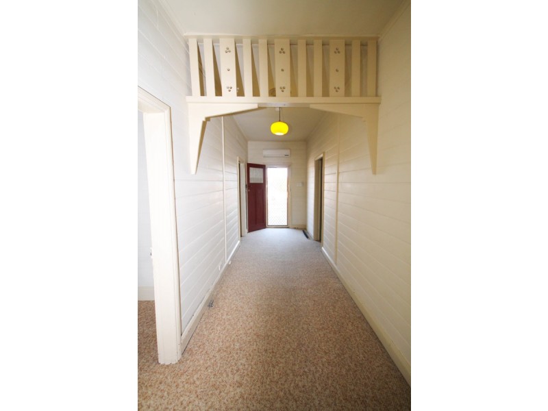 33 Urabatta Street, Inverell NSW 2360