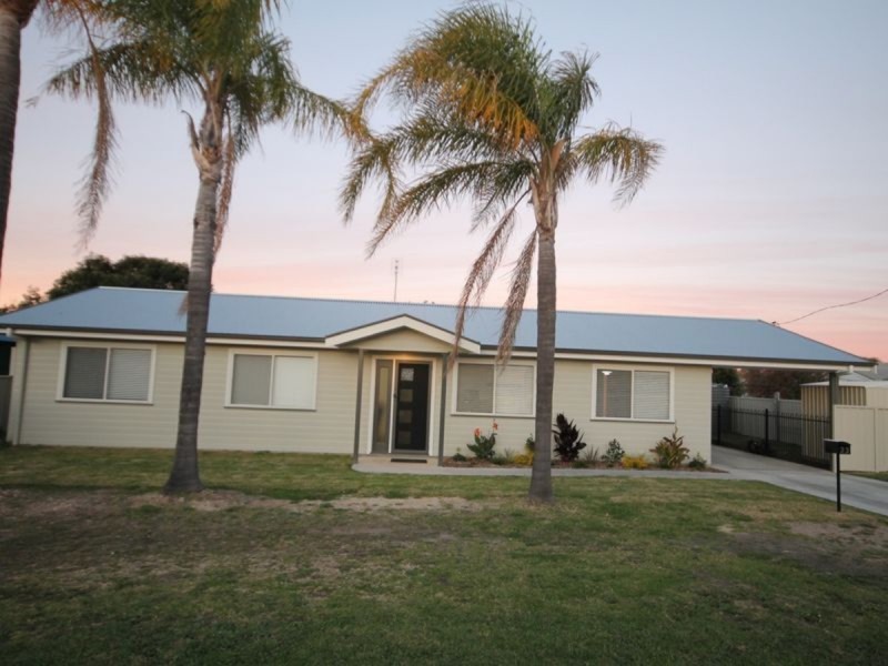 23 Brown Street, Inverell NSW 2360