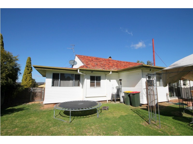 7 High Street, Inverell NSW 2360