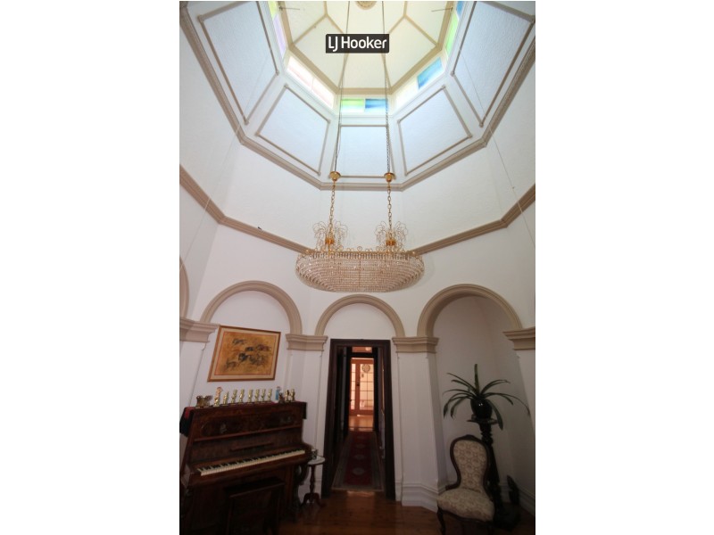 27 Brae Street, Inverell NSW 2360