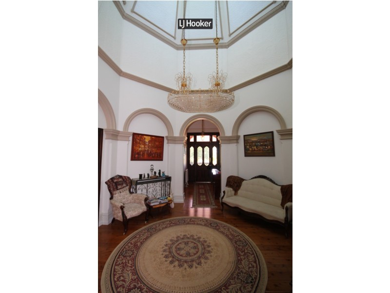 27 Brae Street, Inverell NSW 2360