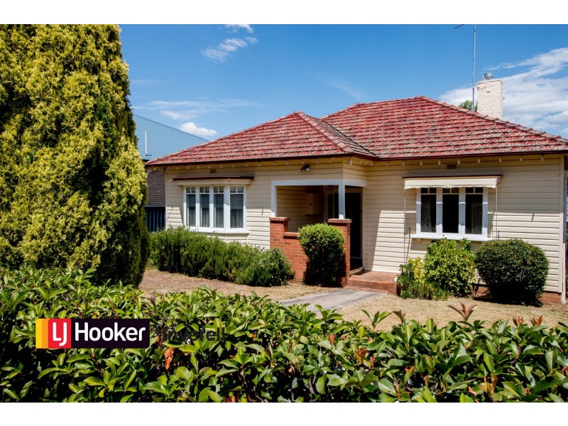 9 George Street, Inverell NSW 2360