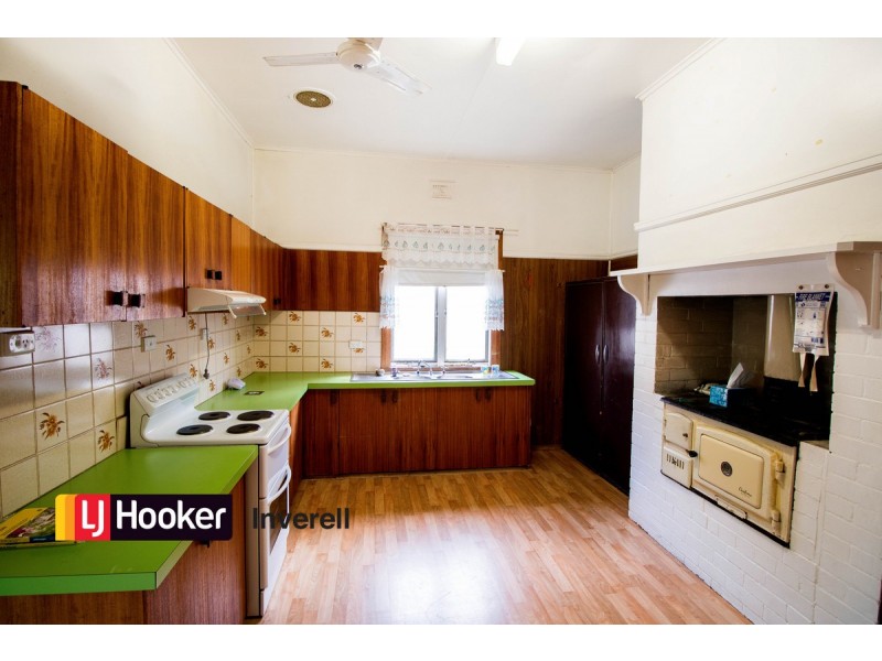 9 George Street, Inverell NSW 2360