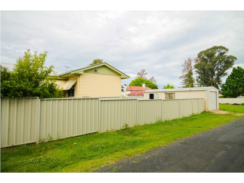 15 Brown Street, Inverell NSW 2360