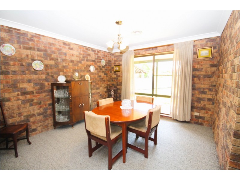 12 Tulare Crescent, Inverell NSW 2360