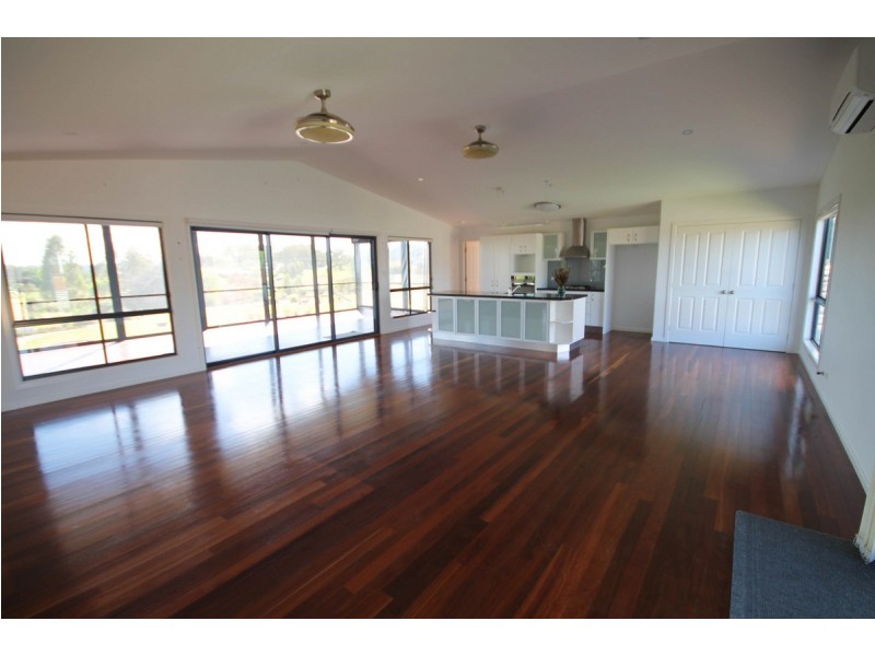 22 Hampton Court, Inverell NSW 2360