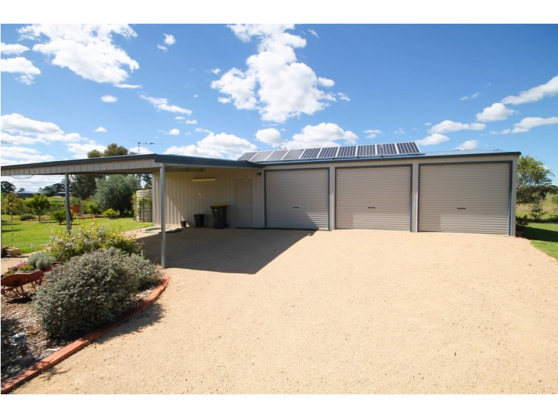 22 Hampton Court, Inverell NSW 2360