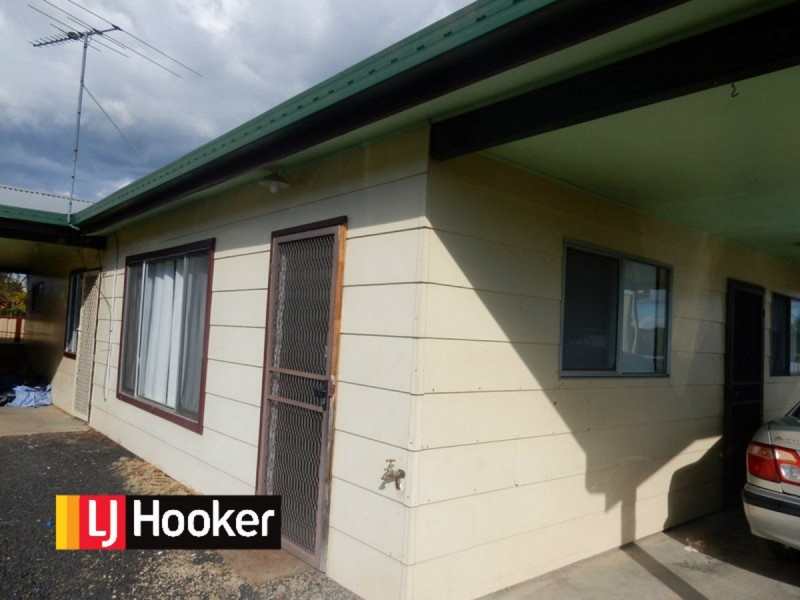4/44 MacIntyre Street, Inverell NSW 2360