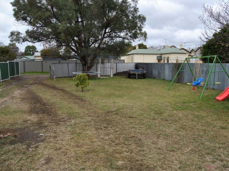 65 Henderson Street, Inverell NSW 2360