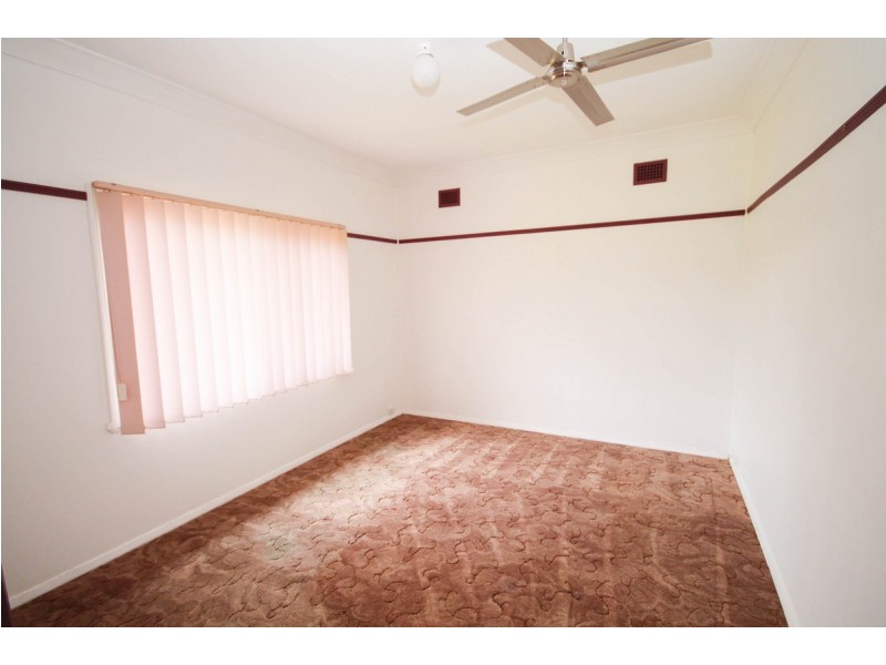 99 King Street, Inverell NSW 2360