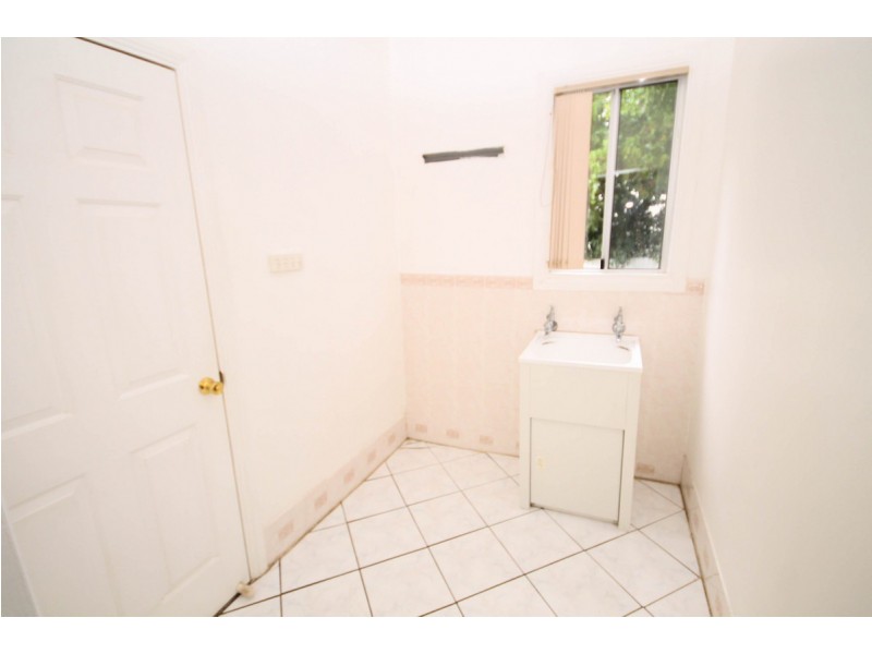 99 King Street, Inverell NSW 2360