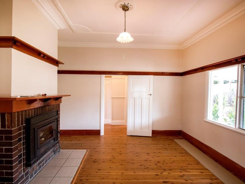 33 George Street, Inverell NSW 2360