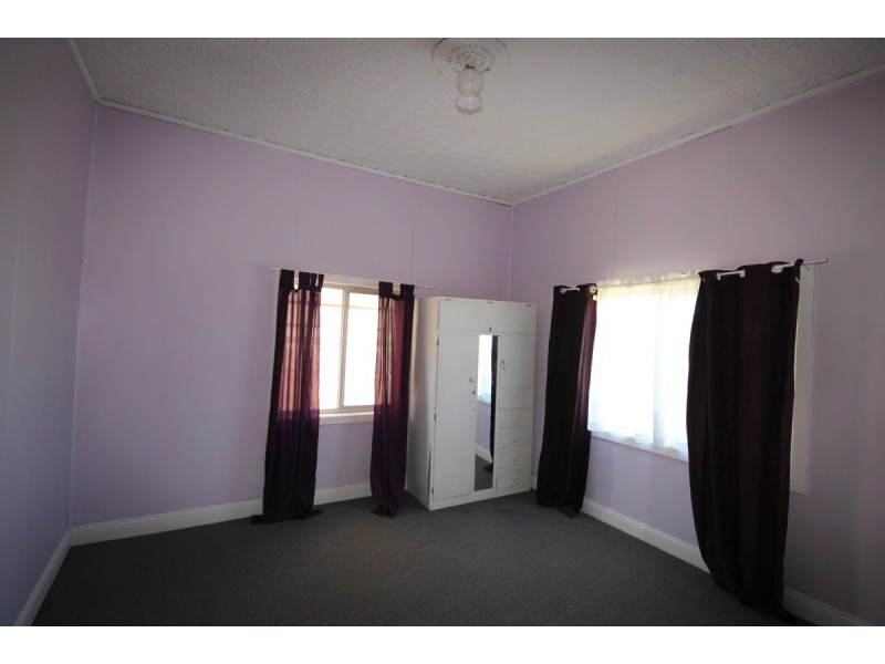 110 Macintyre Street, Inverell NSW 2360