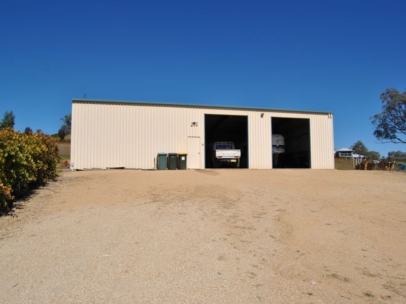 86 Doncaster Drive, Inverell NSW 2360