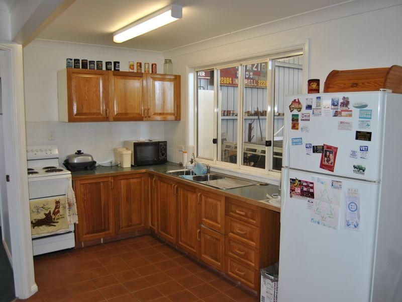 86 Doncaster Drive, Inverell NSW 2360