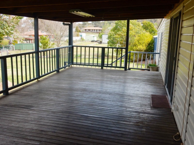 4 Burnett Street, Bundarra NSW 2359