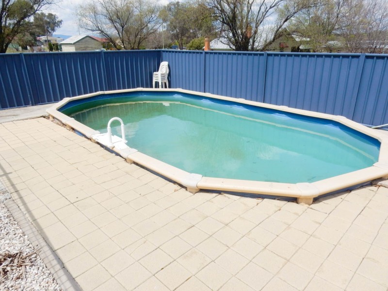 4 Burnett Street, Bundarra NSW 2359