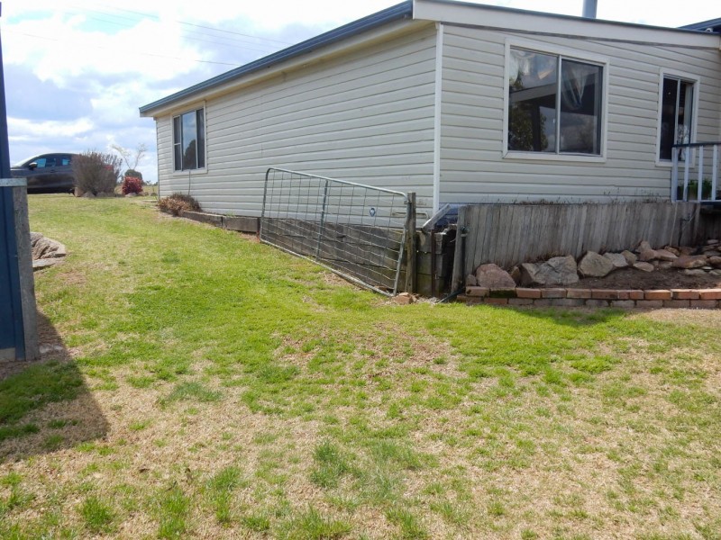 4 Burnett Street, Bundarra NSW 2359