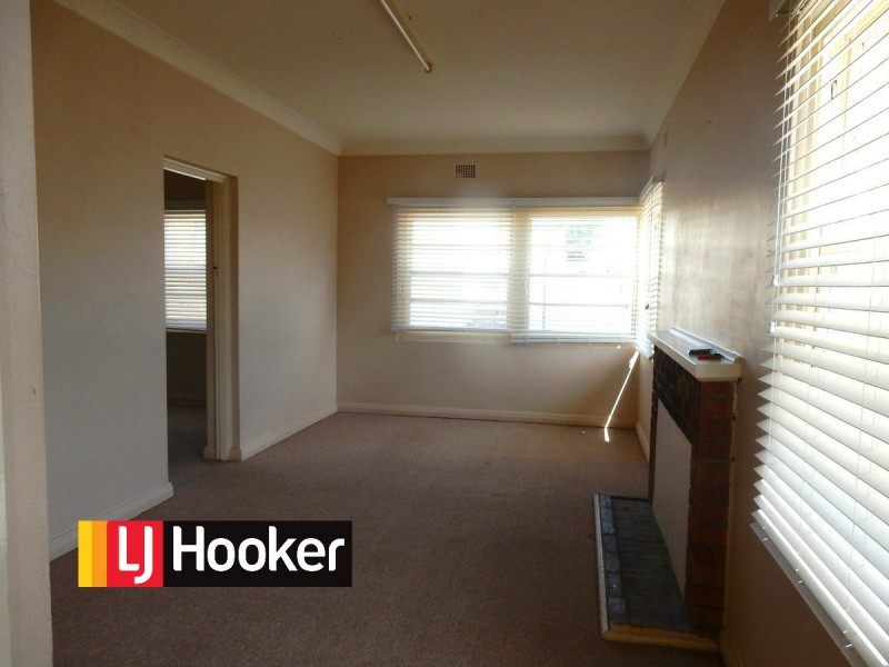 1/3 Evans Street, Inverell NSW 2360