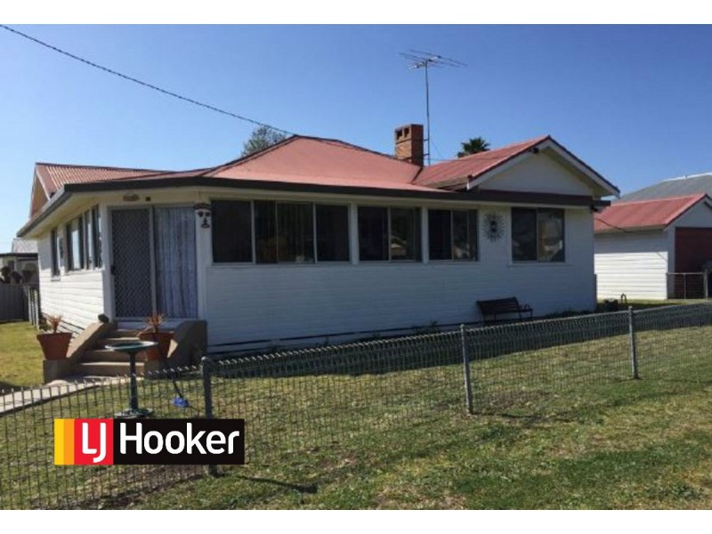 31 Jack Street, Inverell NSW 2360