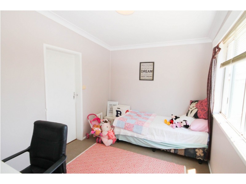 77 Urabatta Street, Inverell NSW 2360