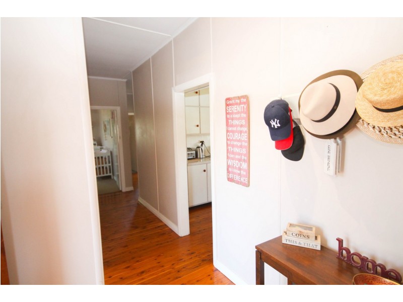 77 Urabatta Street, Inverell NSW 2360