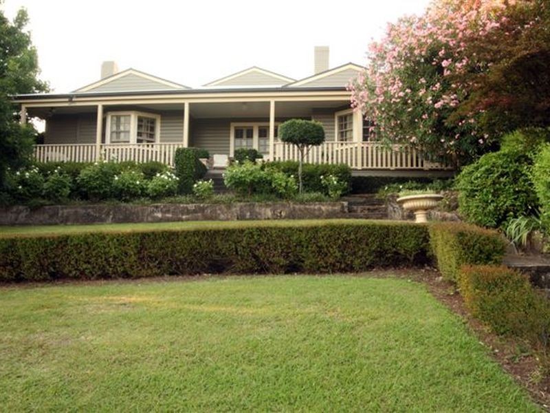 21 Mitchell Crescent, Inverell NSW 2360