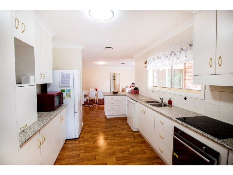 3 Crestview Place, Inverell NSW 2360