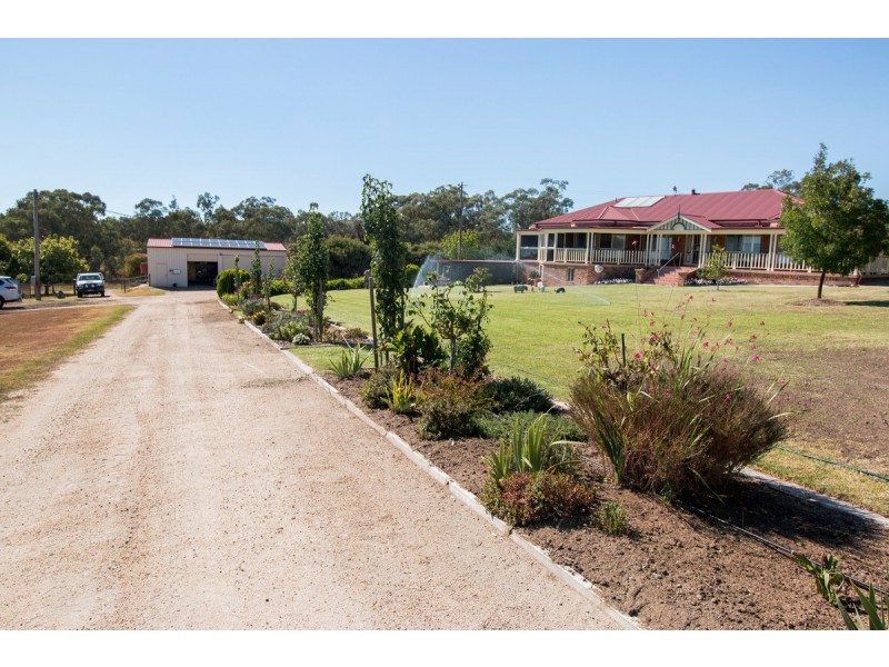 533 Fernhill Road, Inverell NSW 2360