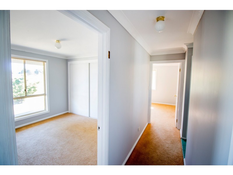 19 Taylor Avenue, Inverell NSW 2360