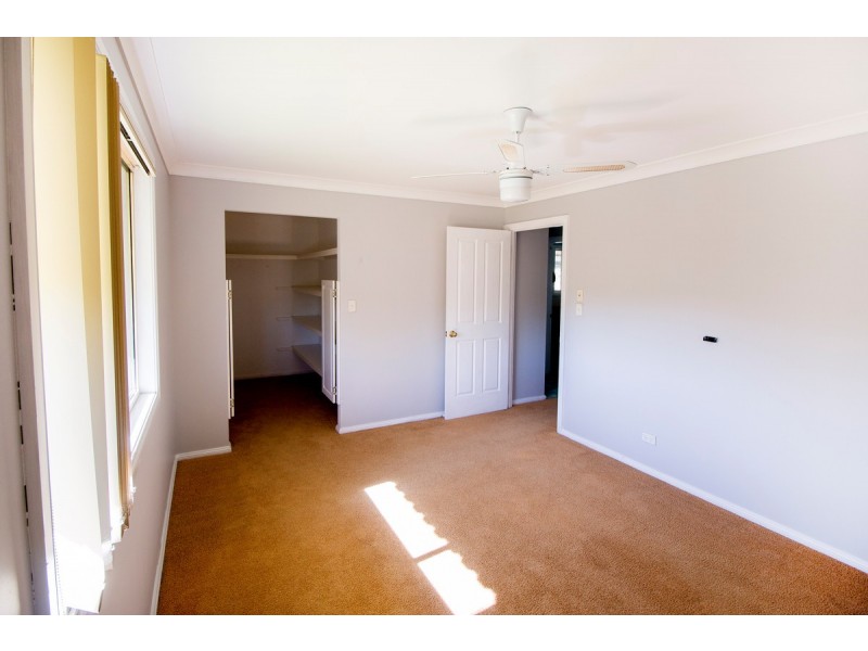 19 Taylor Avenue, Inverell NSW 2360