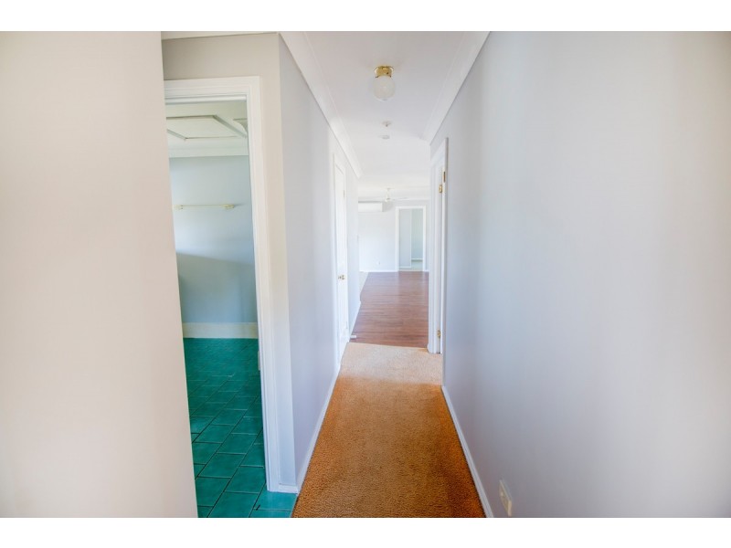 19 Taylor Avenue, Inverell NSW 2360